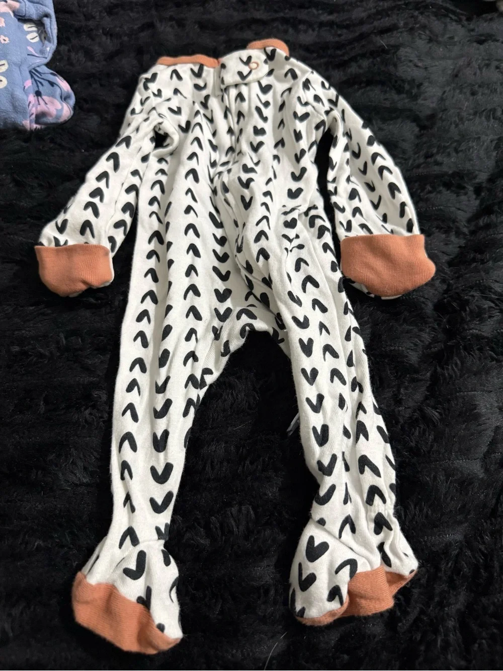 cloud island Girls' Heart Print Pajama Set - White, Pink, Blue, Black